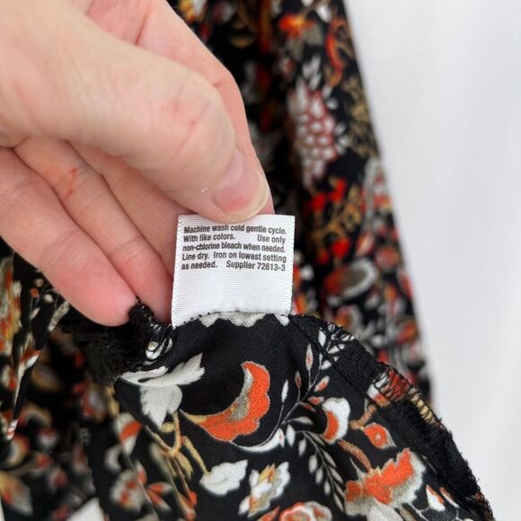 ANA Bold Black Maximal Floral Tie Neck Long Sleeve Peasant Boho Blouse Size PL - Picture 4 of 11